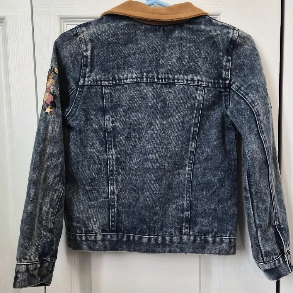 Little Lass Girls Denim Jacket Size 4 Acid Wash Embroidered Floral